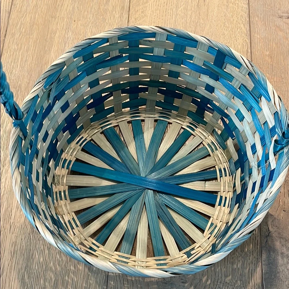 Blue Woven Bamboo Easter Basket Braided Handle Round Gift Pail Decorative Wicker